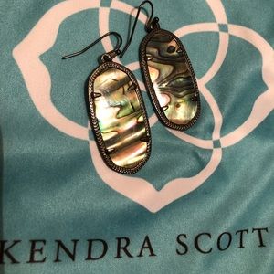 Kendra Scott elle drop earrings